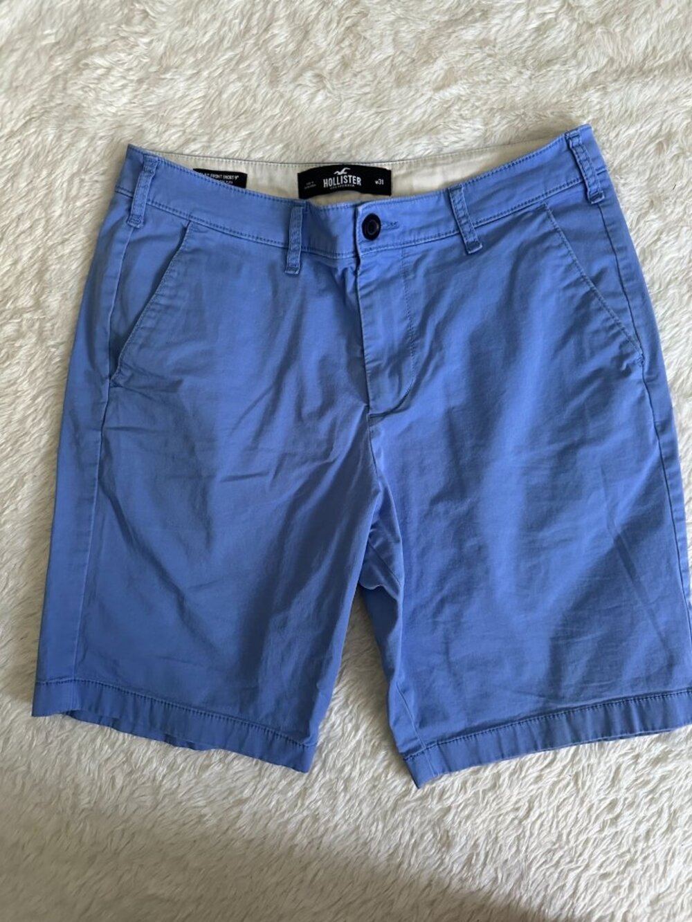 Men's Hollister flat front 9" blue shorts 31